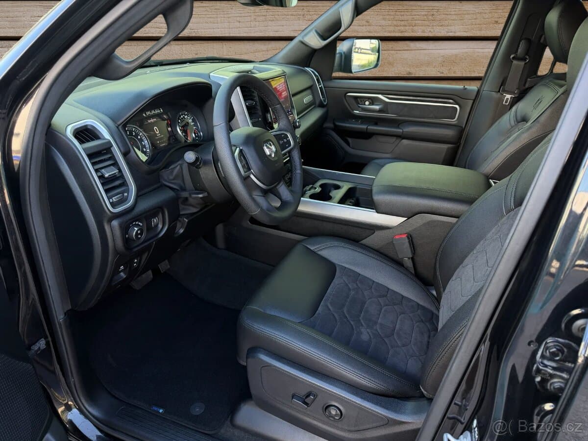 2021 Dodge OSTATNÍ - 12