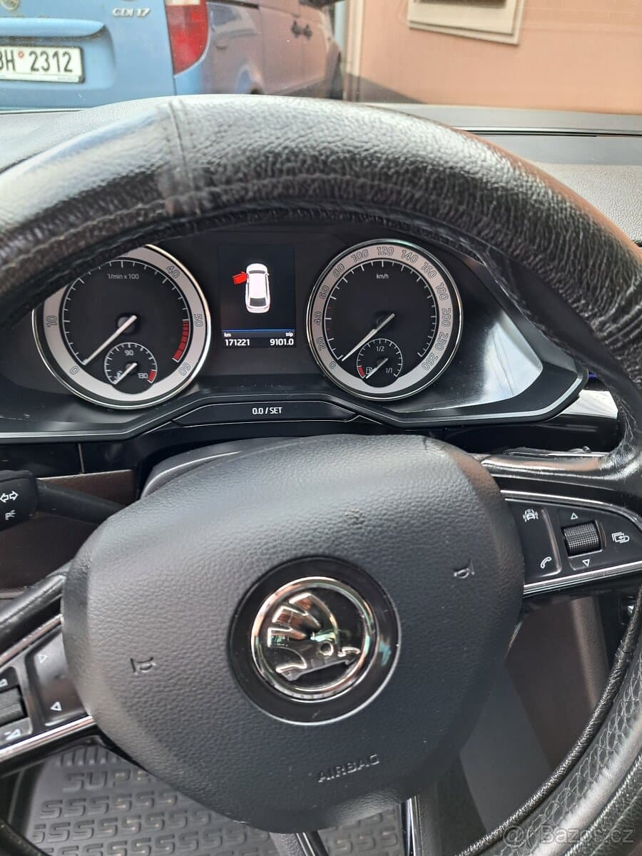 2018 Škoda SUPERB - 12