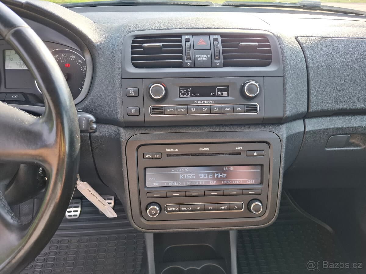 2010 Škoda FABIA - 12