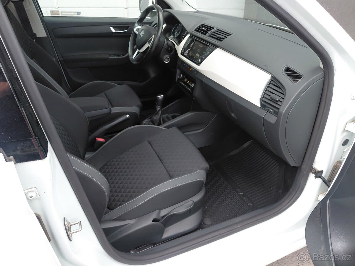 2016 Škoda FABIA - 12