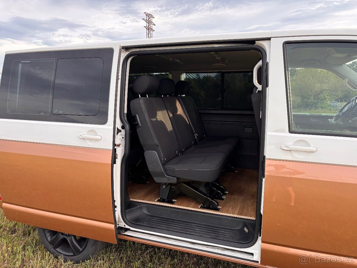 Volkswagen CARAVELLE - 12