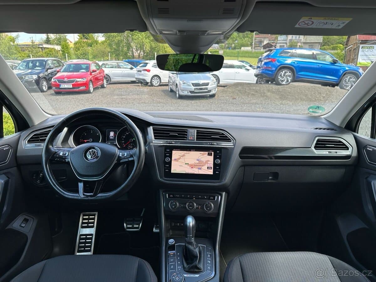 2017 Volkswagen TIGUAN - 12