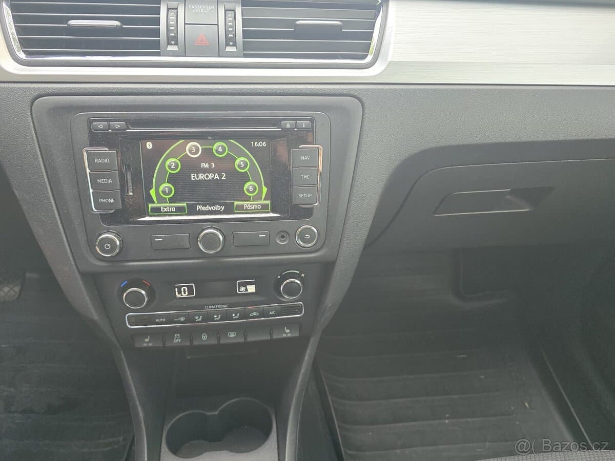 2015 Škoda RAPID - 12