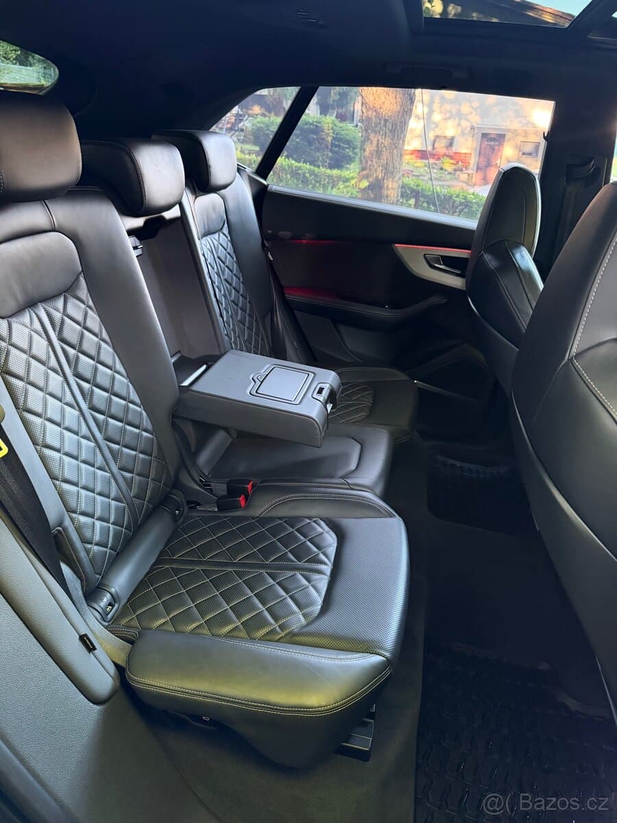 Audi SQ8 - 12