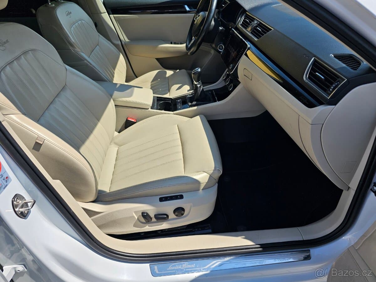 2018 Škoda SUPERB - 12