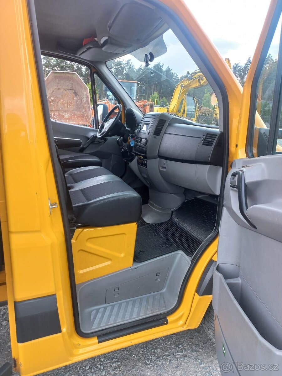 2012 Mercedes-Benz SPRINTER - 12