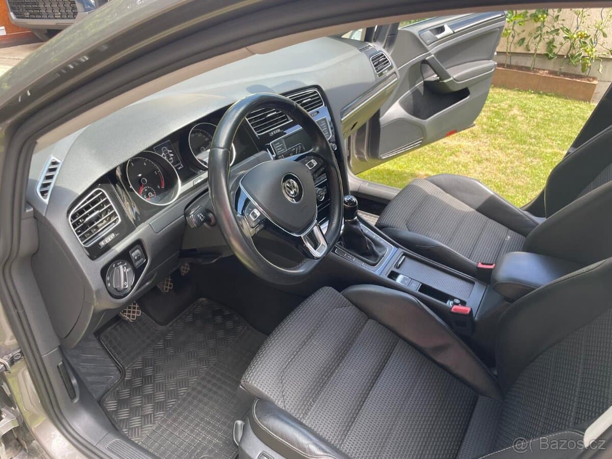 2015 Volkswagen GOLF - 12