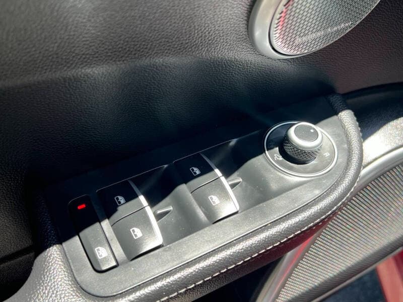 2020 Alfa Romeo GIULIA - 12