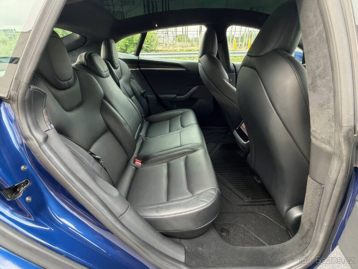 2022 Tesla MODEL S - 12