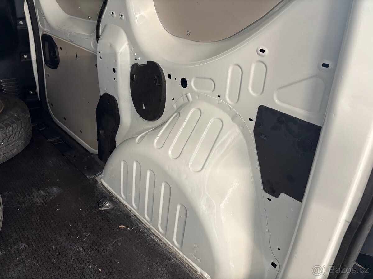 2022 Renault KANGOO - 12