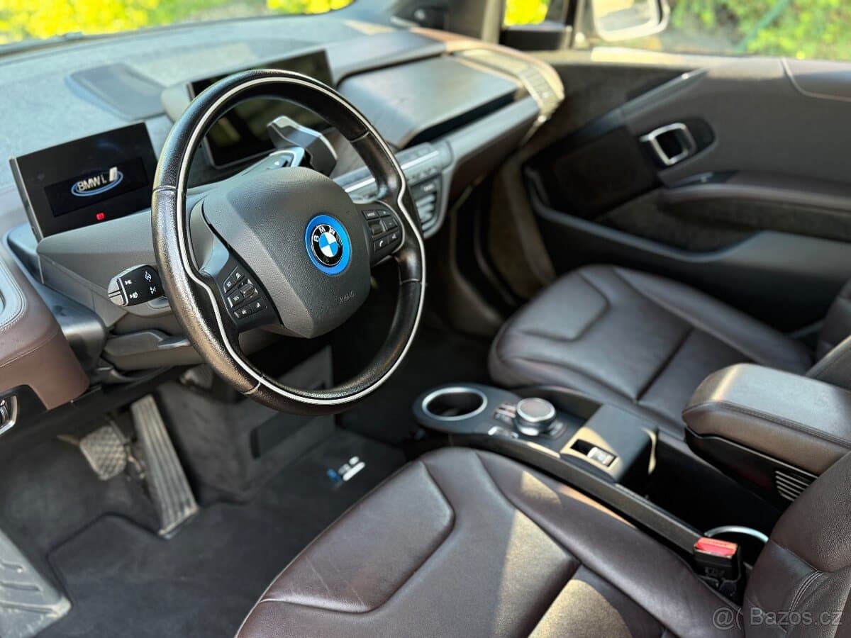 2021 BMW i3 - 12