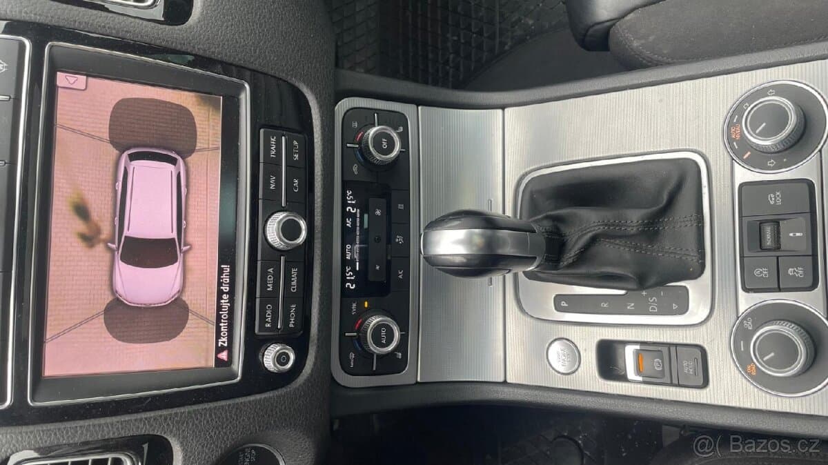 2016 Volkswagen TOUAREG - 12