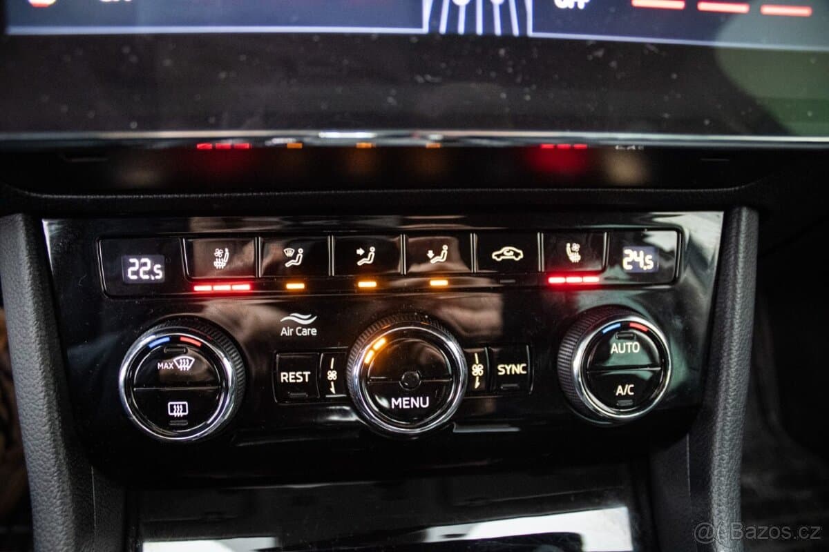 2019 Škoda SUPERB - 12