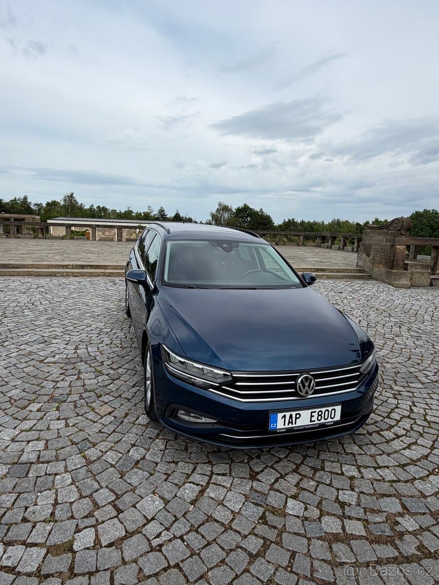2019 Volkswagen PASSAT - 12