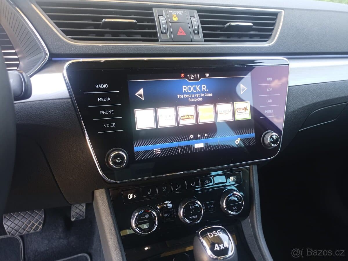 2019 Škoda SUPERB - 12