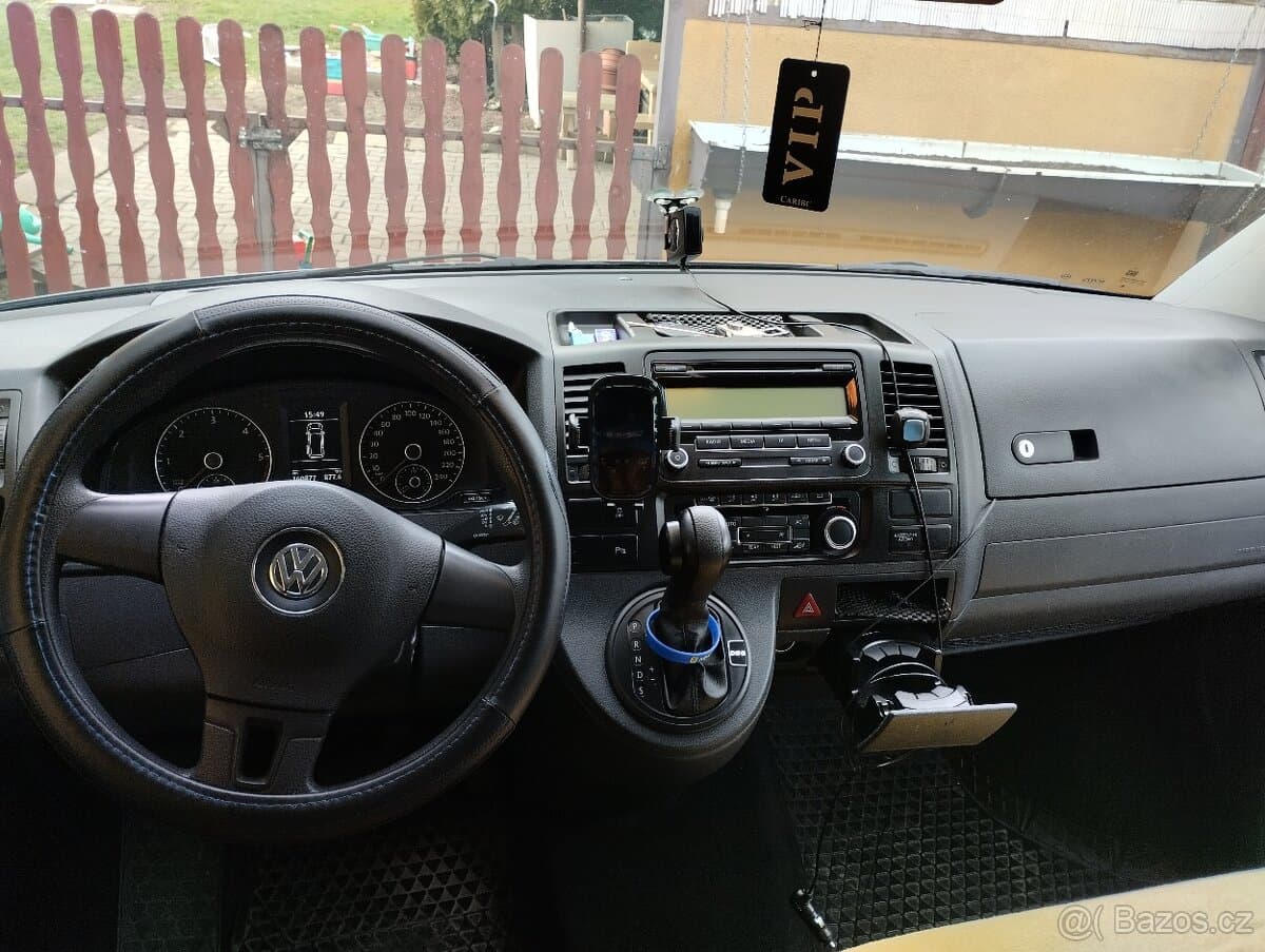 2010 Volkswagen CARAVELLE - 12