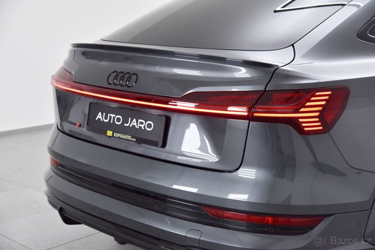 2022 Audi TT - 12