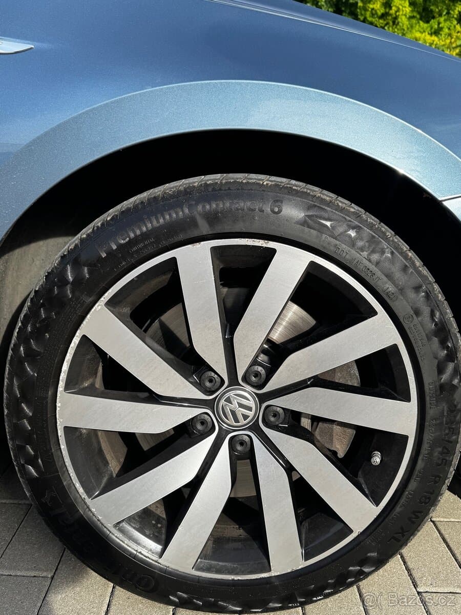 2016 Volkswagen PASSAT - 12