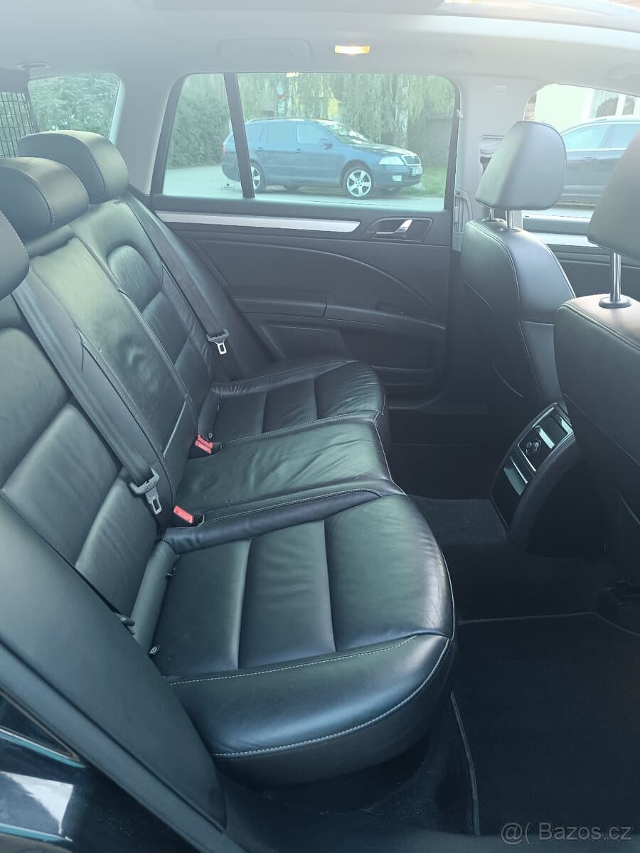 2013 Škoda SUPERB - 12