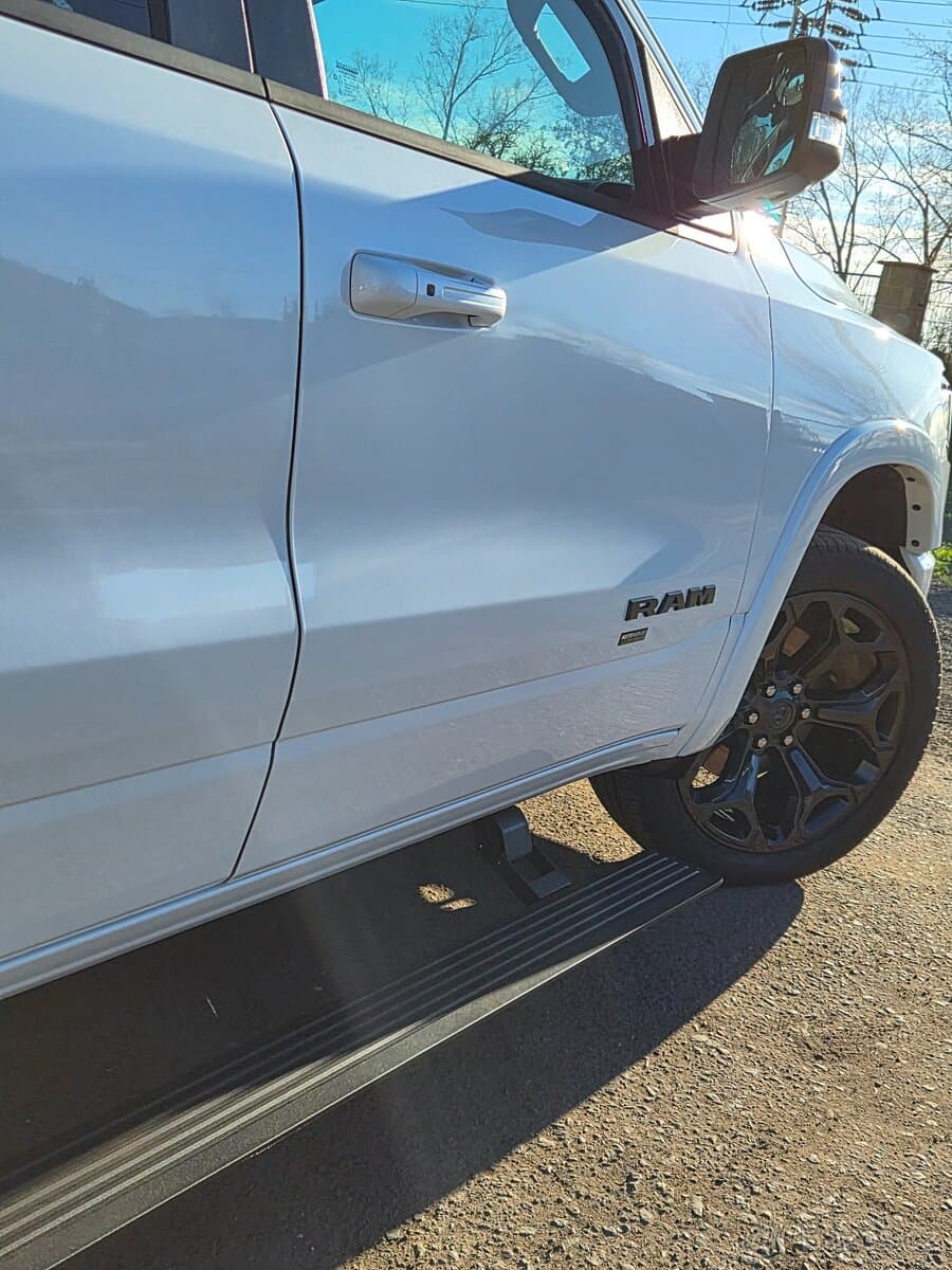 2022 RAM 1500 - 12