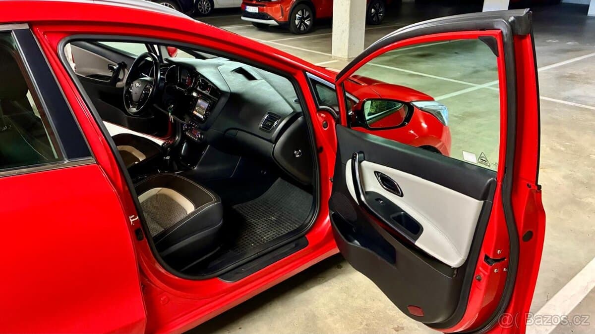 2014 Kia CEE'D - 12