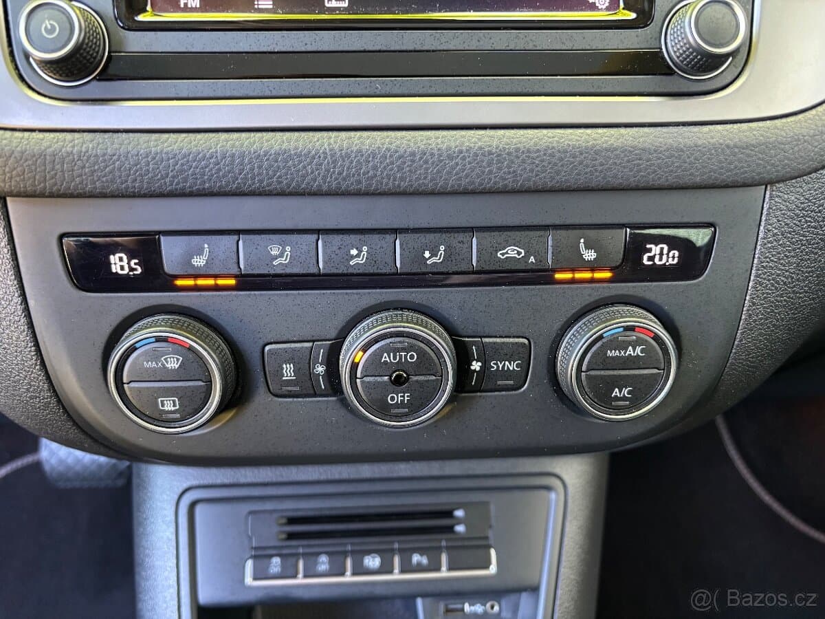 2015 Volkswagen TIGUAN - 12