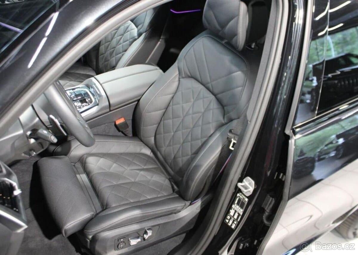 2025 BMW X5 - 12