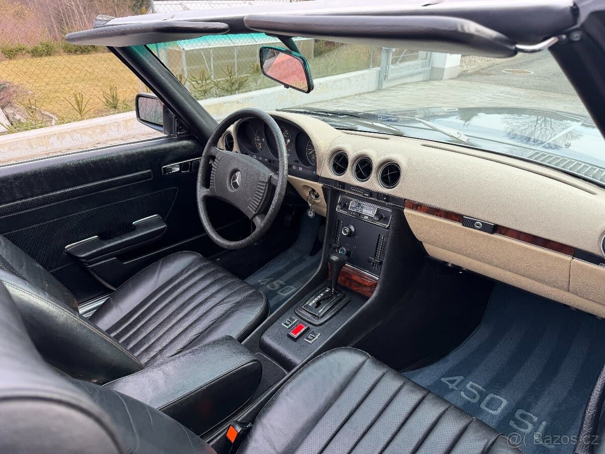 1976 Mercedes-Benz SL - 12