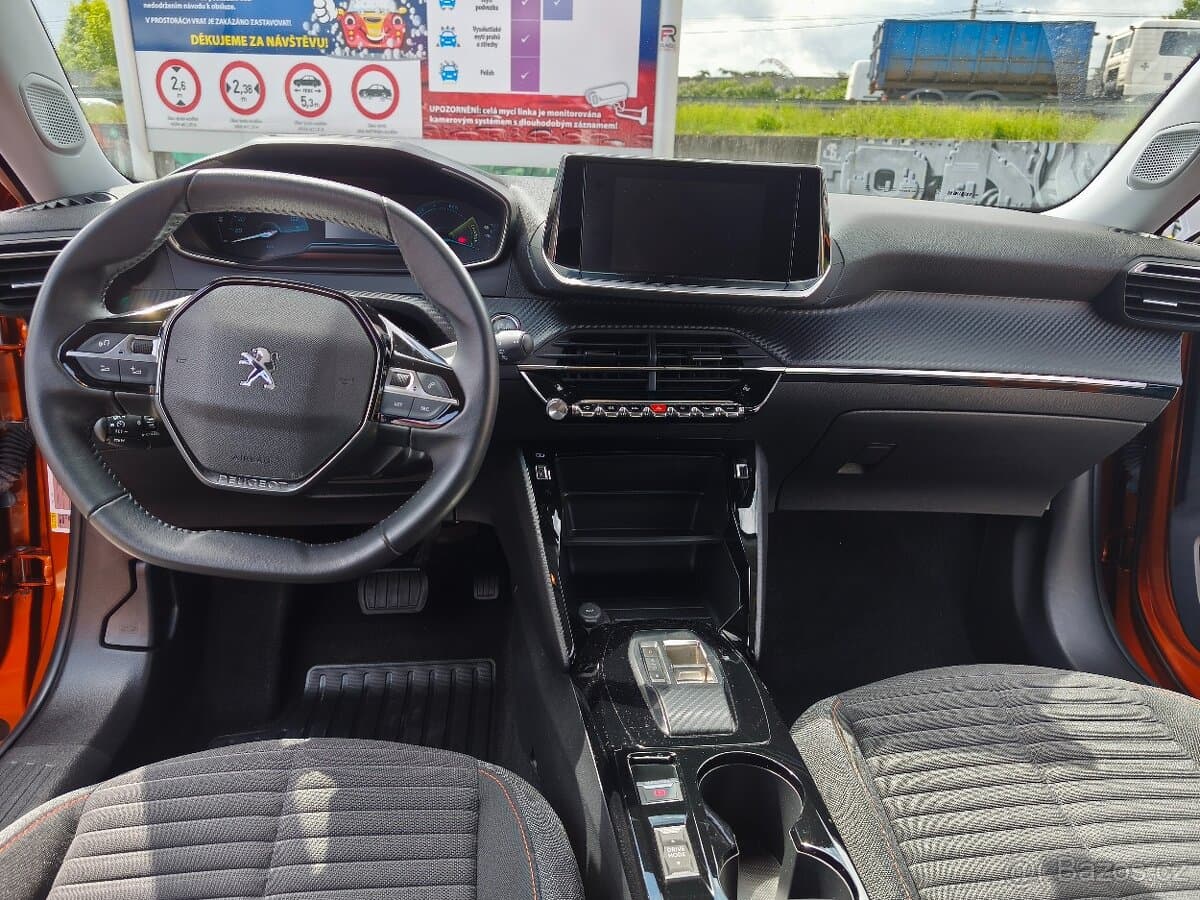 2022 Peugeot 2008 - 12
