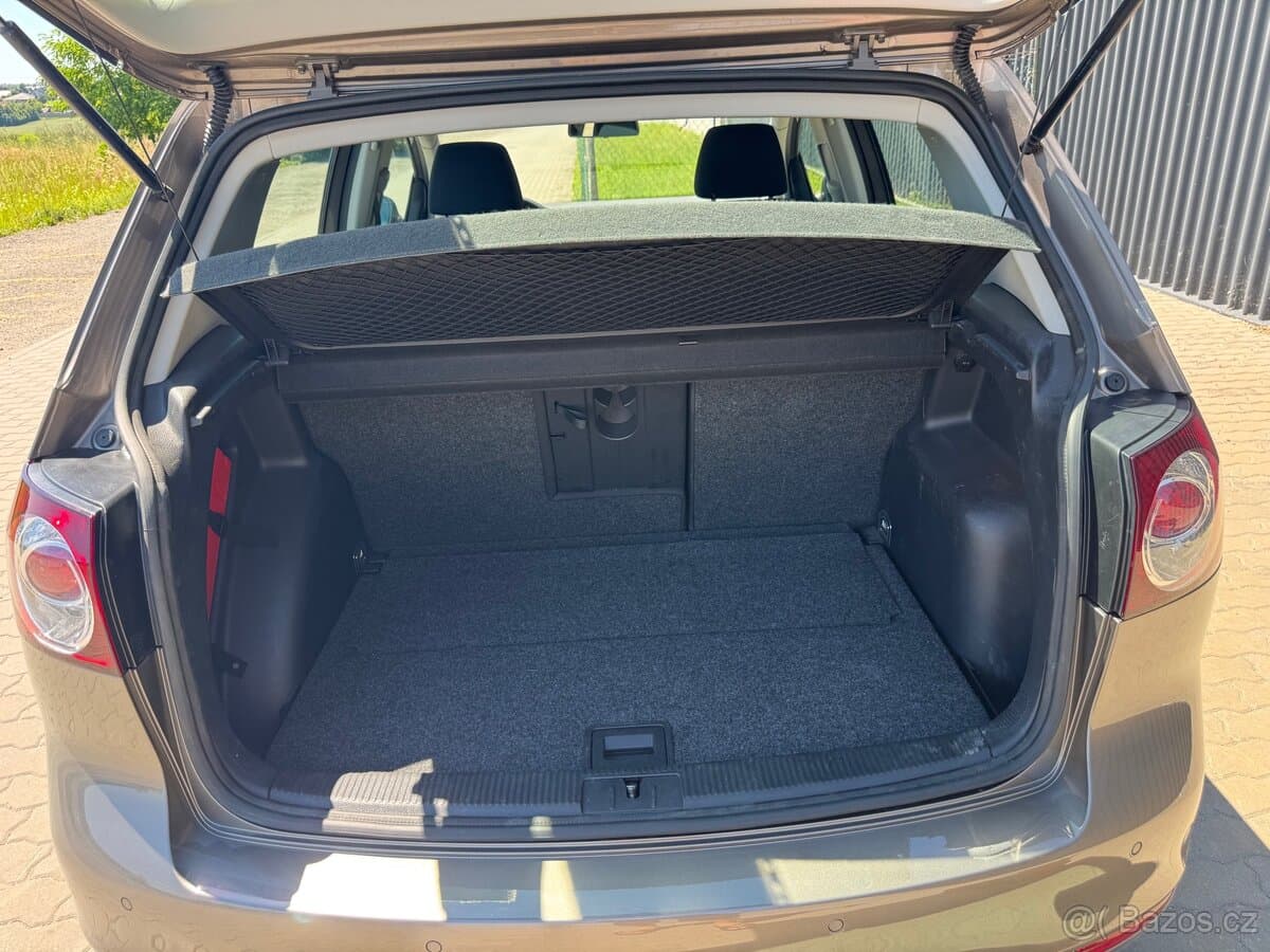 2010 Volkswagen GOLF - 12