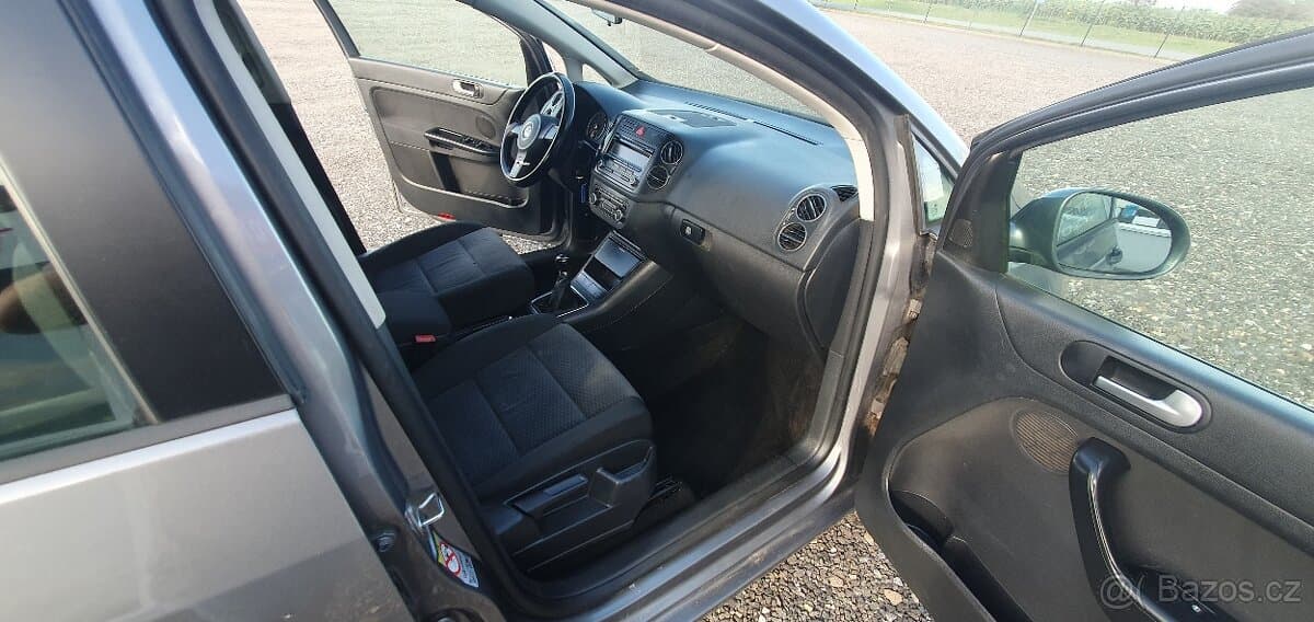 2009 Volkswagen GOLF - 12