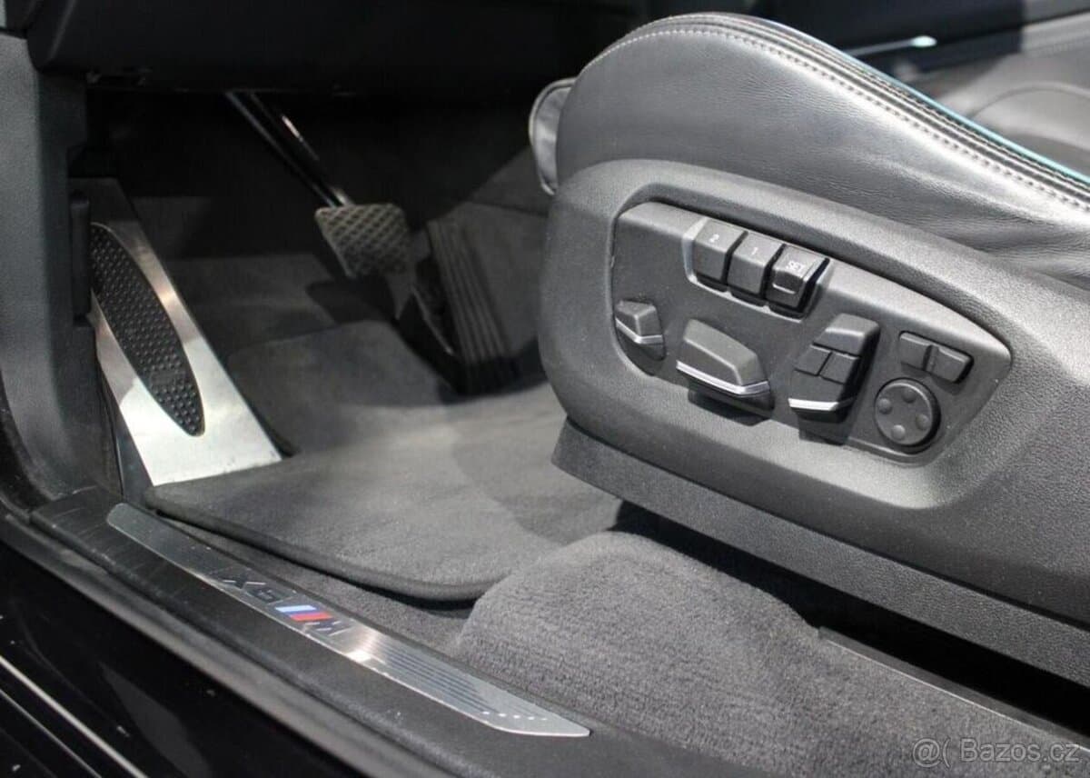 2017 BMW X6 - 12