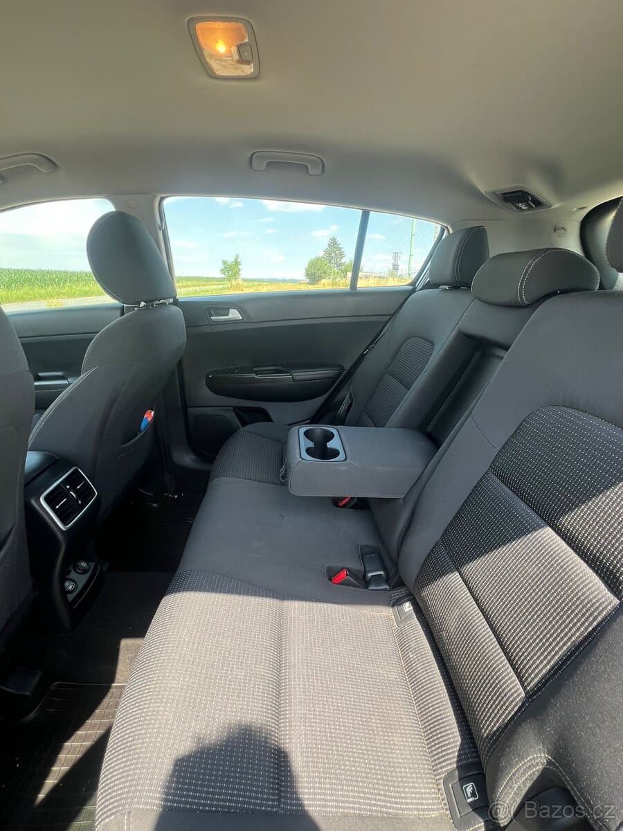 2016 Kia SPORTAGE - 12