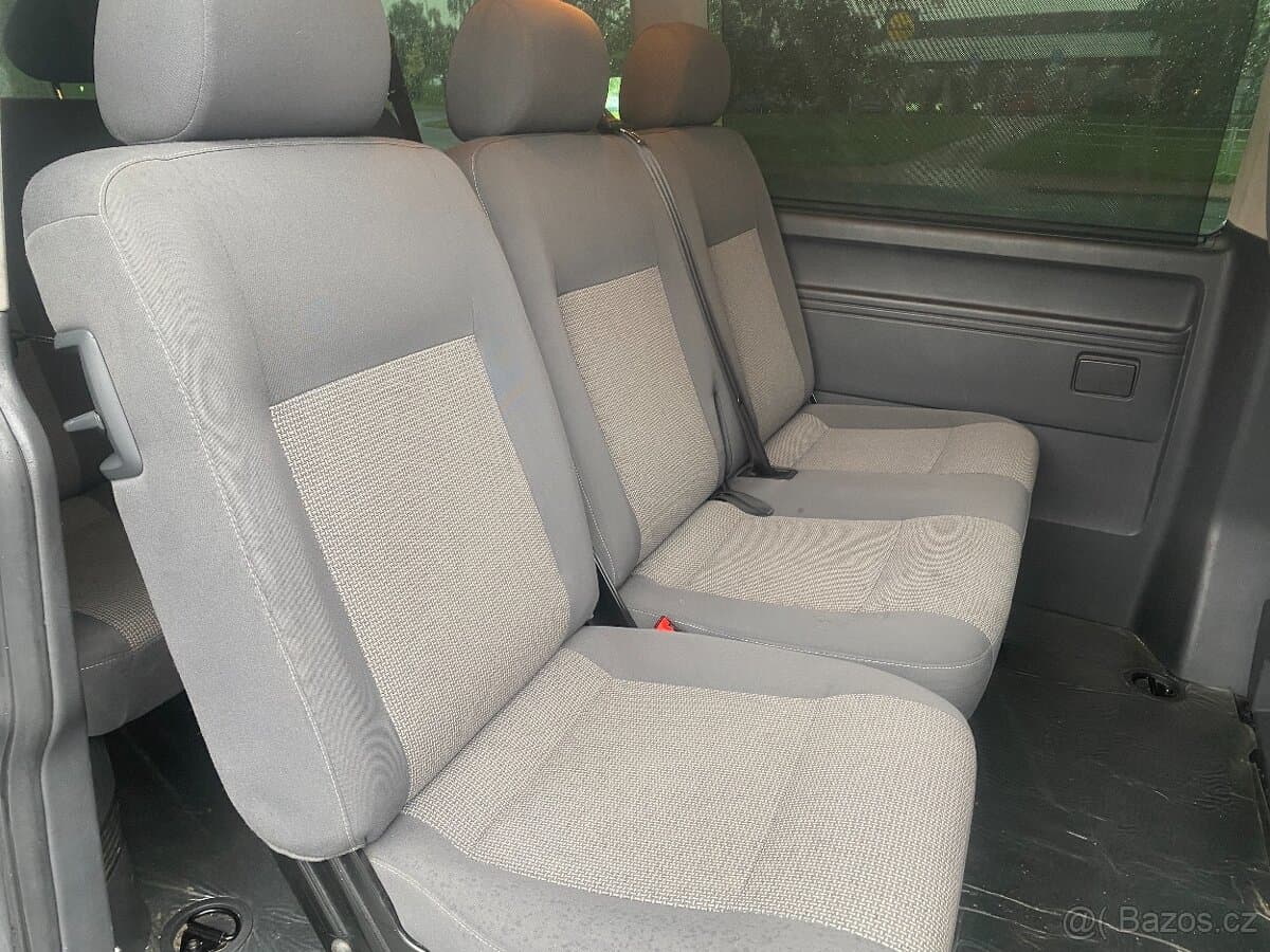 2013 Volkswagen CARAVELLE - 12