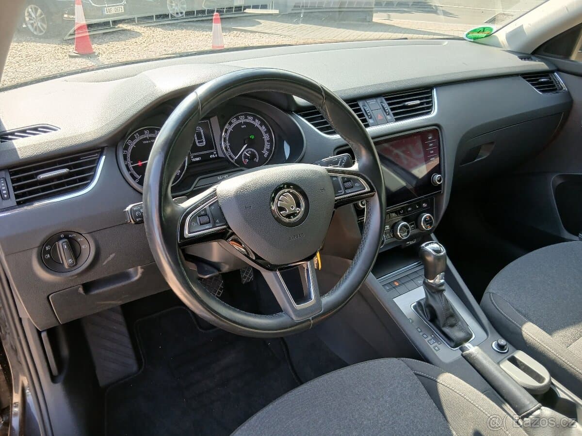 2020 Škoda OCTAVIA - 12
