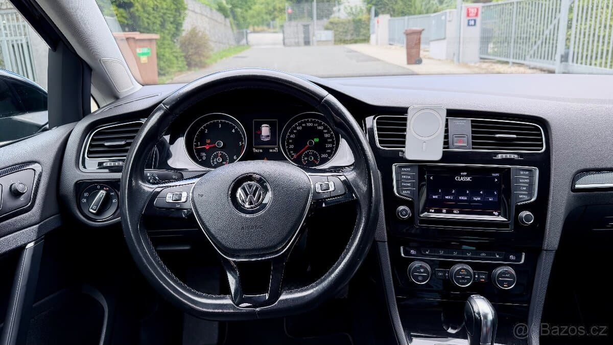 2012 Volkswagen GOLF - 12