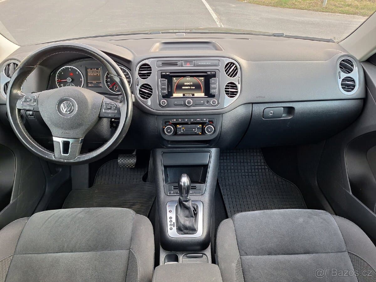 2011 Volkswagen TIGUAN - 12