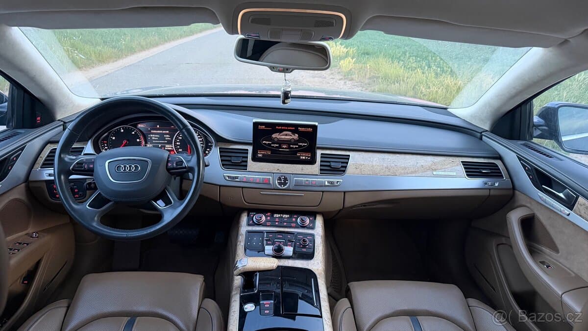 2013 Audi A8 - 12
