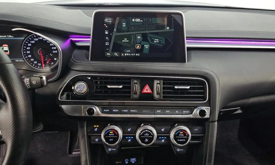 2020 Genesis G70 - 12