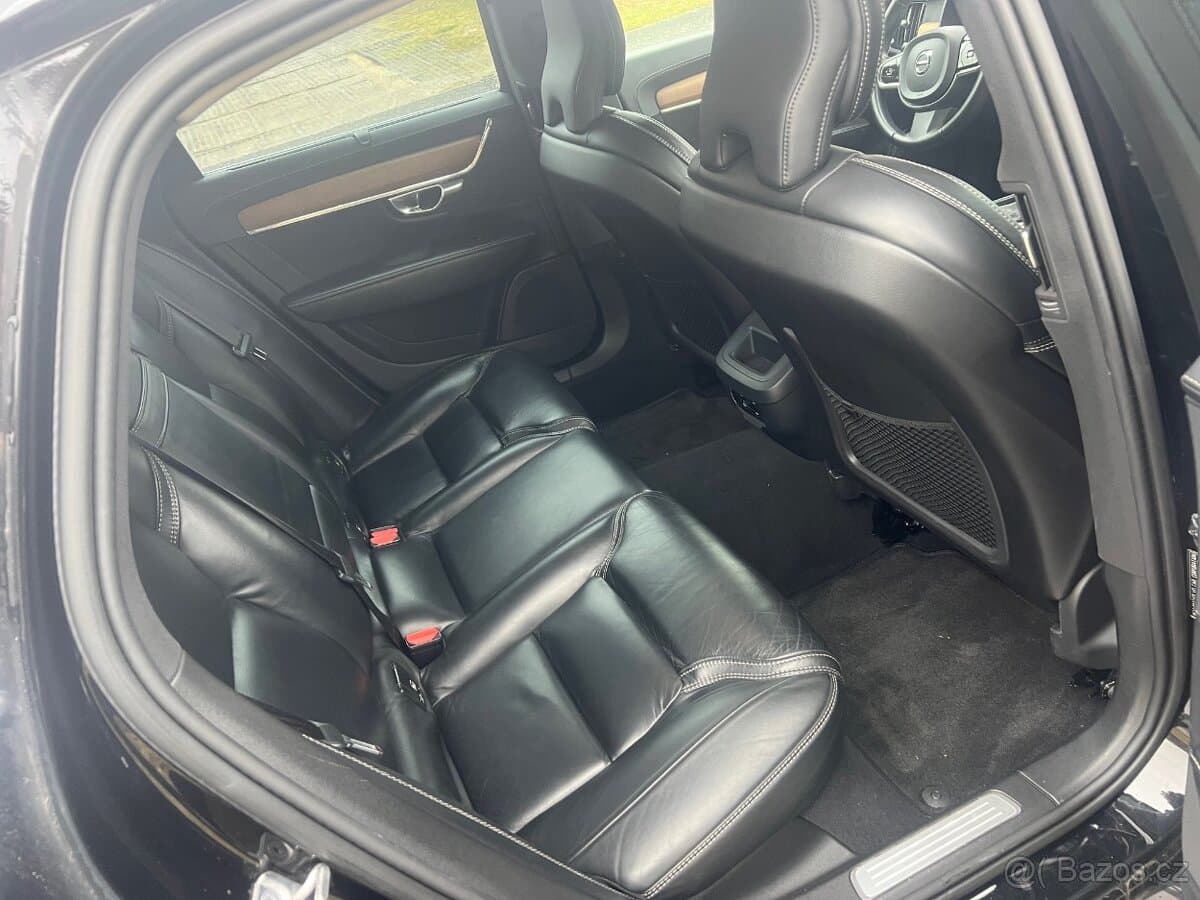 2018 Volvo S90 - 12