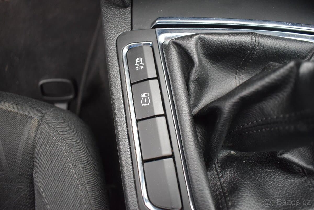 2011 Škoda SUPERB - 12
