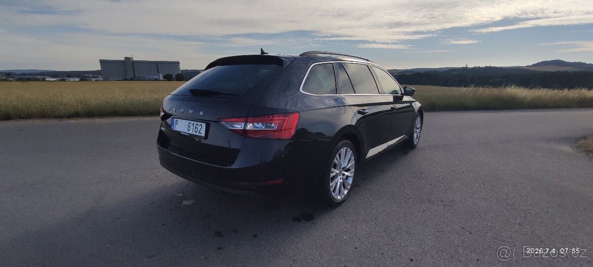 2020 Škoda SUPERB - 12