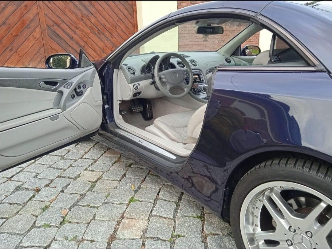 2003 Mercedes-Benz SL - 12
