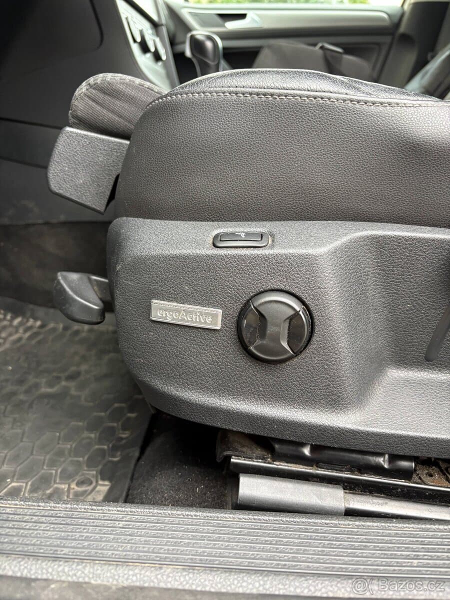 2015 Volkswagen GOLF - 12