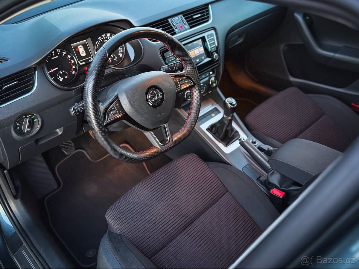 2015 Škoda OCTAVIA - 12