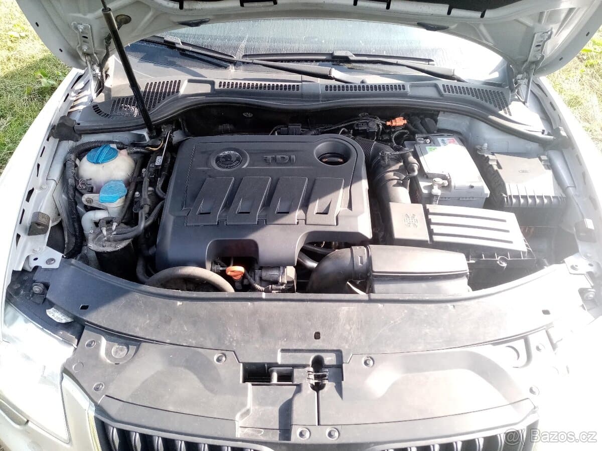 2012 Škoda SUPERB - 12