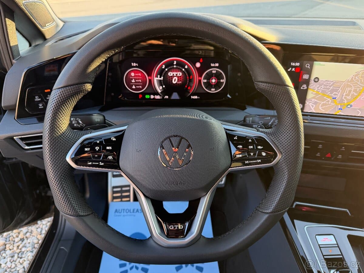 2023 Volkswagen GOLF - 12