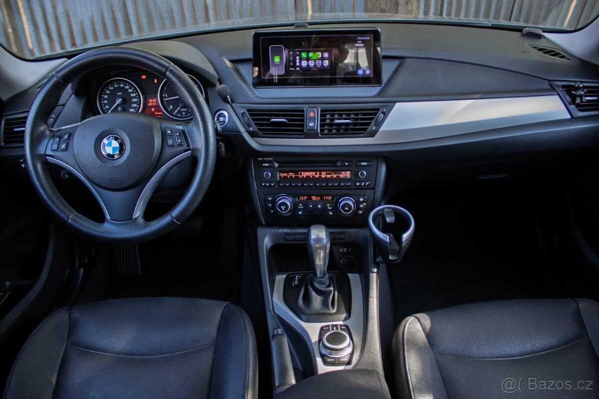 2010 BMW X1 - 12