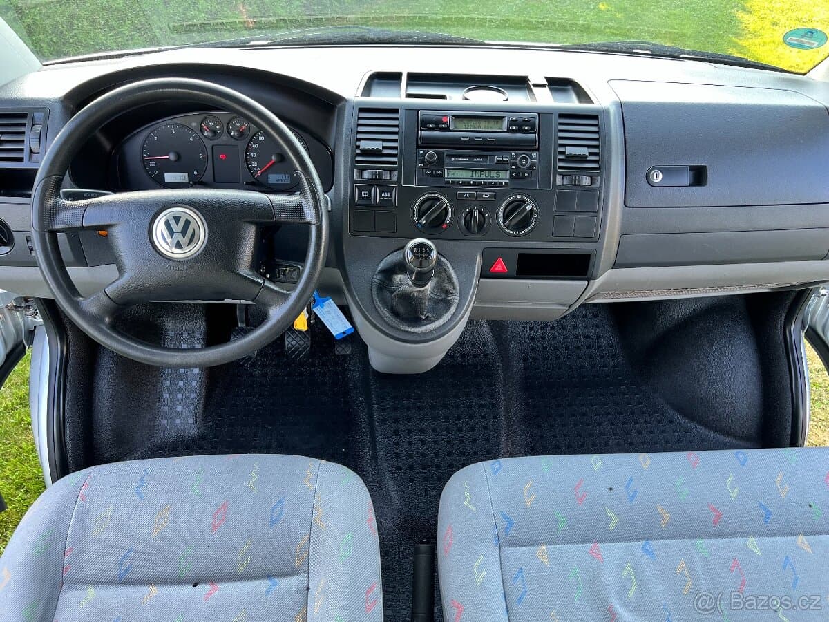2004 Volkswagen TRANSPORTER - 12