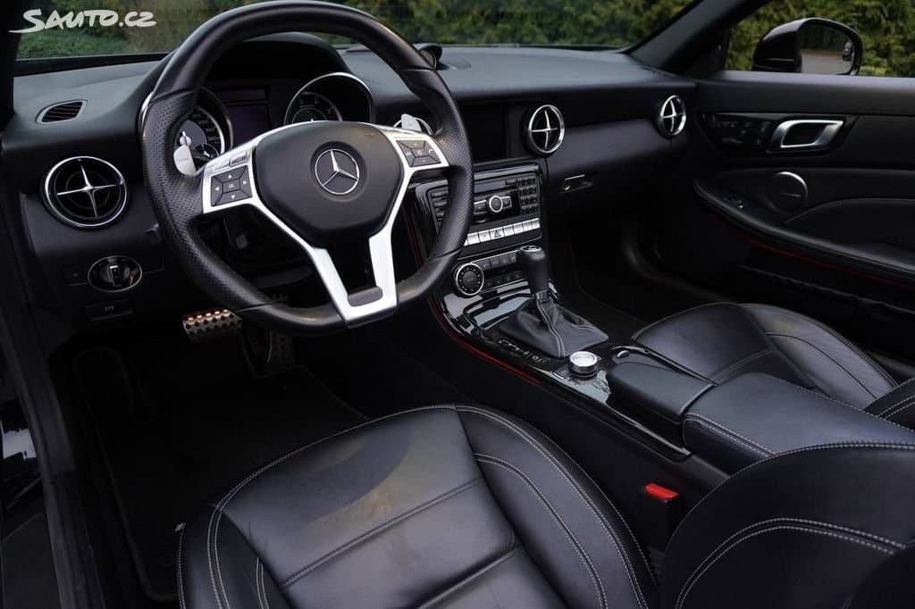 2012 Mercedes-Benz SL - 12